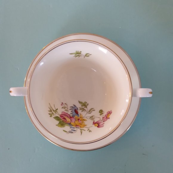 Wedgewood Bone China Double Handle Tea Cup and Saucer - Picture 4 of 7